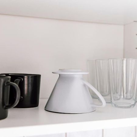 Komplett Neu: 2-Zi Zentral Im Altbau. 24H-Checkin Kiel Exteriér fotografie