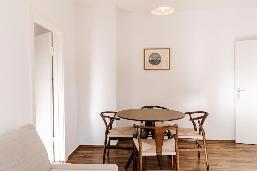 Komplett Neu: 2-Zi Zentral Im Altbau. 24H-Checkin Kiel Exteriér fotografie
