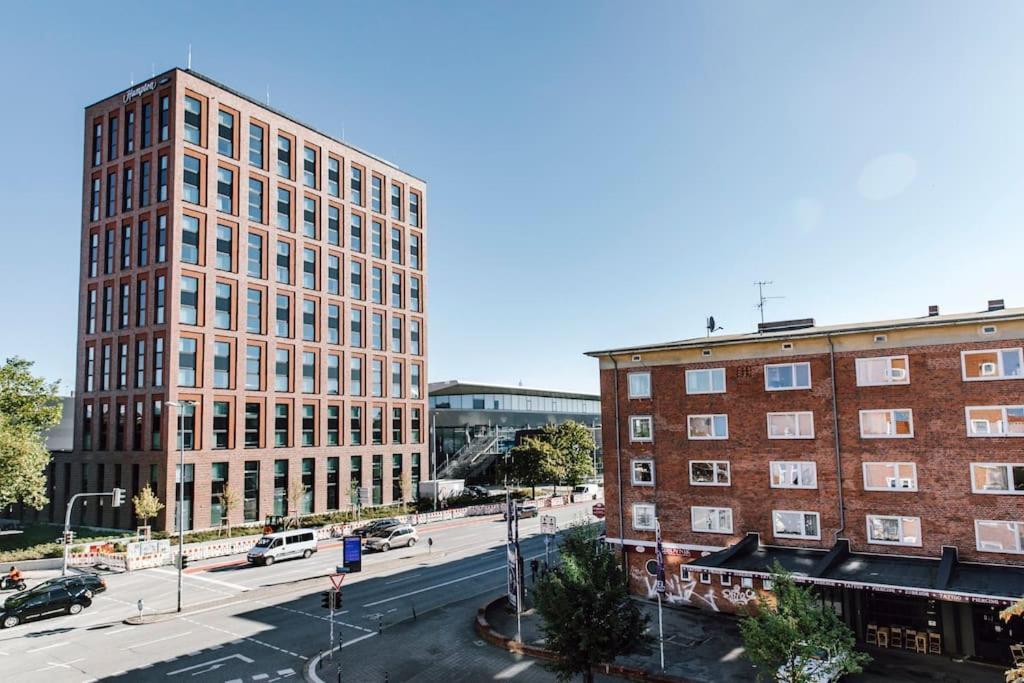 Komplett Neu: 2-Zi Zentral Im Altbau. 24H-Checkin Kiel Exteriér fotografie