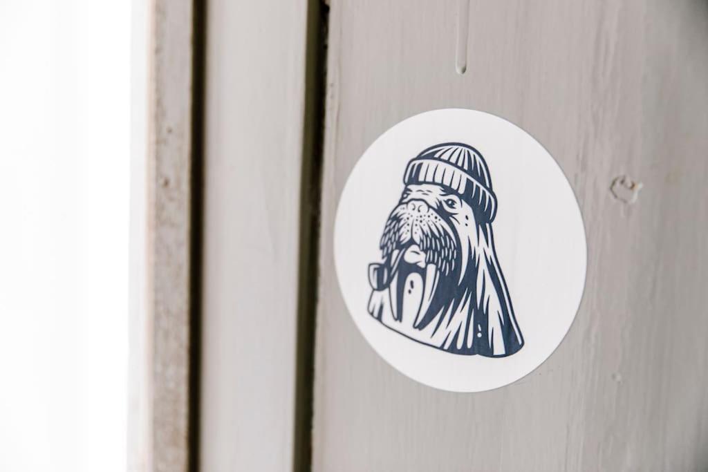 Komplett Neu: 2-Zi Zentral Im Altbau. 24H-Checkin Kiel Exteriér fotografie